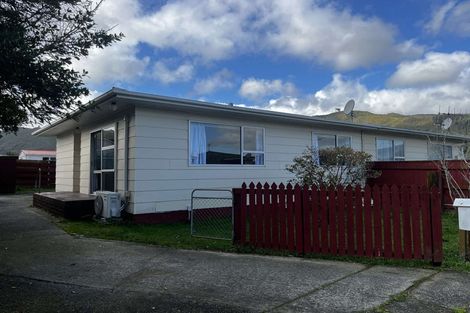 Photo of property in 293a Wellington Road, Wainuiomata, Lower Hutt, 5014