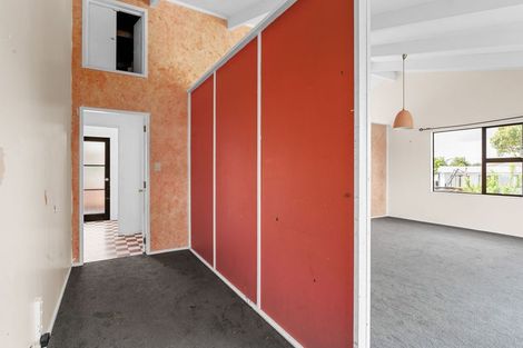 Photo of property in 77 Foster Road, Temple View, Hamilton, 3290