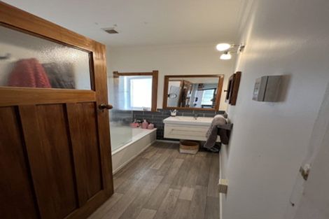 Photo of property in 24 John Street, Pukekohe, 2120