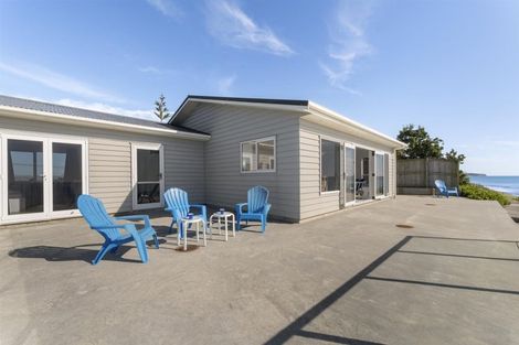 Photo of property in 195 Pukehina Parade, Pukehina, Te Puke, 3189