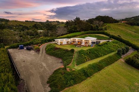 Photo of property in 33 Hakao Road, Minden, Tauranga, 3171