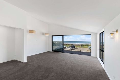 Photo of property in 85a Marine Parade, North New Brighton, Christchurch, 8083
