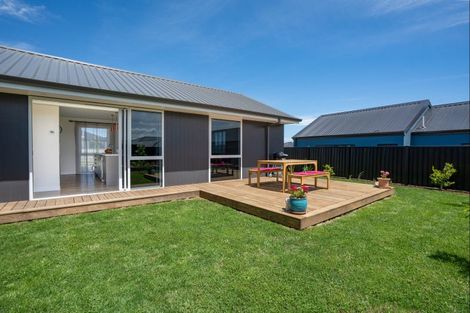 Photo of property in 9 Poroporo Way, Wharewaka, Taupo, 3330