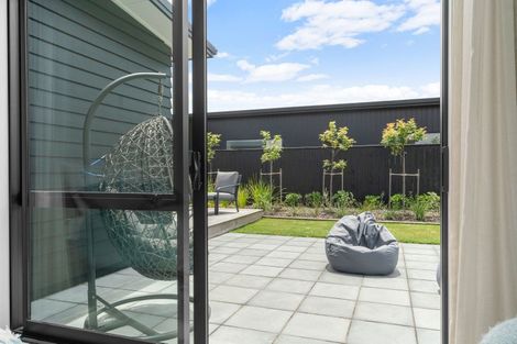 Photo of property in 37 William Gilbert Drive, Mangawhai, 0505