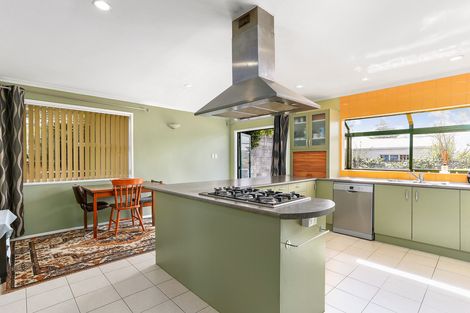 Photo of property in 63 Heybridge Street, Manurewa, Auckland, 2102