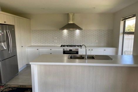 Photo of property in 24 Burnham School Road, Rolleston, 7614