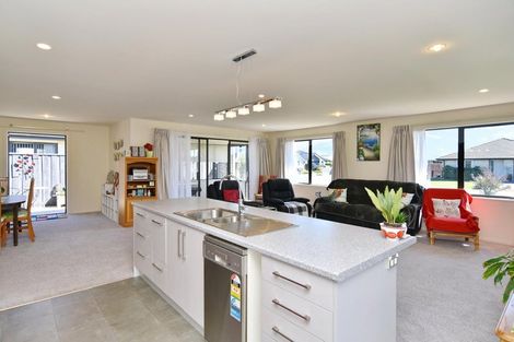 Photo of property in 6/3 Retallick Way, Amberley, 7410