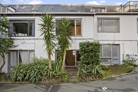 Photo of property in Sherwood Mews, 28q Bidwill Street, Mount Cook, Wellington, 6021