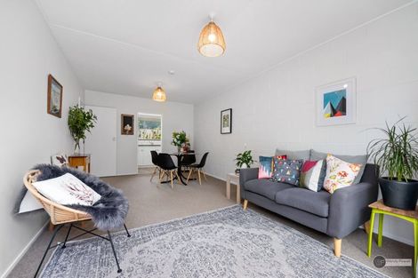 Photo of property in 44i Whites Line West, Woburn, Lower Hutt, 5010