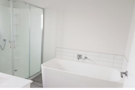 Photo of property in 1e Breakwater Way, Whitby, Porirua, 5024