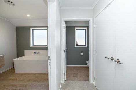 Photo of property in 7 Kakariki Crescent, Carterton, 5713