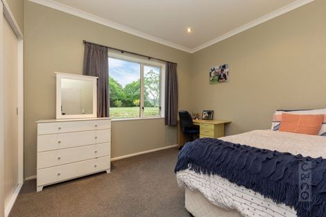Photo of property in 17 Deacon Road, Riverhead, Kumeu, 0892