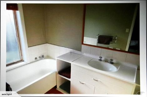 Photo of property in 1 Breens Road, Burnside, Christchurch, 8053