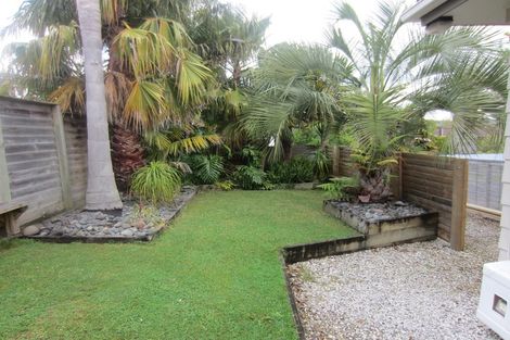 Photo of property in 53 Pemberton Avenue, Bayview, Auckland, 0629