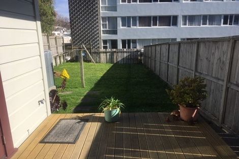 Photo of property in 60 Austin Street, Mount Victoria, Wellington, 6011