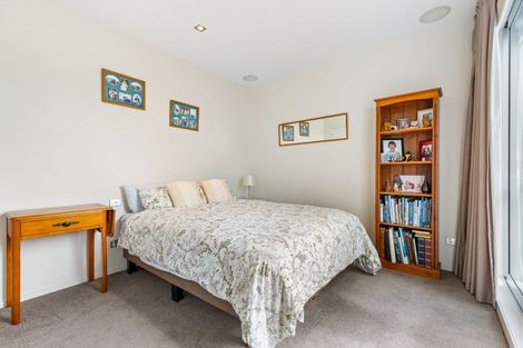 Photo of property in Esplanade Apartments, 9/16 Beach Front Lane, Browns Bay, Auckland, 0630