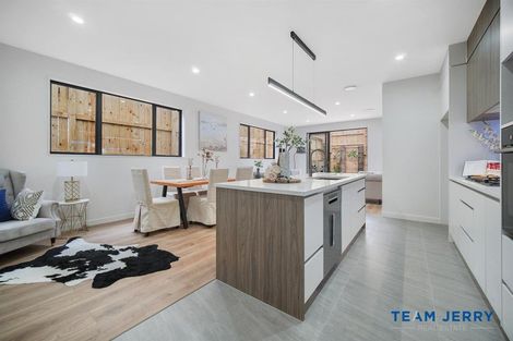 Photo of property in 8 Kakau Lane, Flat Bush, Auckland, 2019