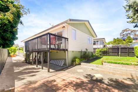 Photo of property in 1/12 Borich Road, Sunnyvale, Auckland, 0612