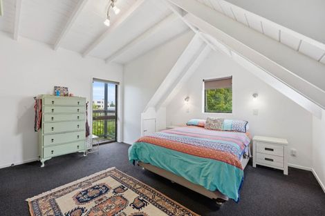 Photo of property in 4 Millen Place, Clarks Beach, 2122