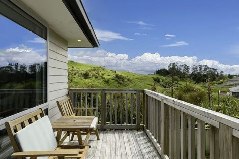 Photo of property in 142 Ballintoy Park Drive, Welcome Bay, Tauranga, 3175