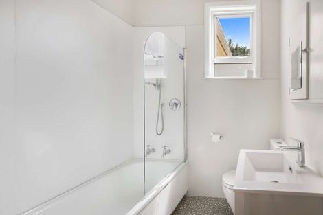 Photo of property in 10 Oturi Road, Waverley, 4510