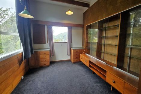 Photo of property in 75 Chamberlain Road, Karori, Wellington, 6012