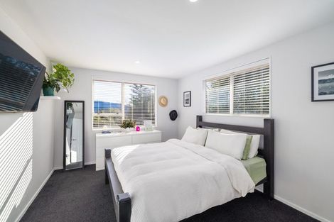 Photo of property in 4 Tau Crescent, Diamond Harbour, 8972