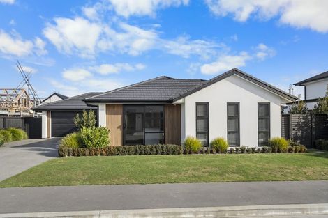 Photo of property in 25 Malaga Crescent, Harewood, Christchurch, 8051