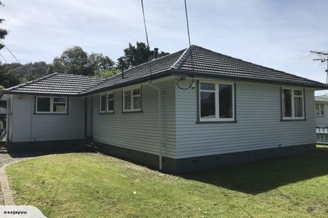 Photo of property in 1 Holdsworth Avenue, Trentham, Upper Hutt, 5018