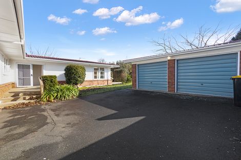 Photo of property in 20 Clare Street, Cambridge, 3434