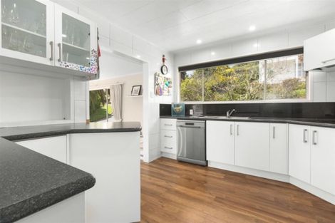 Photo of property in 20 Oak Avenue, Paremata, Porirua, 5024