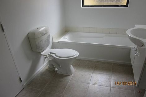 Photo of property in 22/8 Margan Avenue, New Lynn, Auckland, 0600