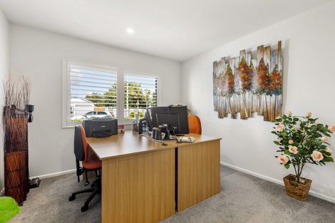 Photo of property in 79 Mclarin Road, Glenbrook, Waiuku, 2681