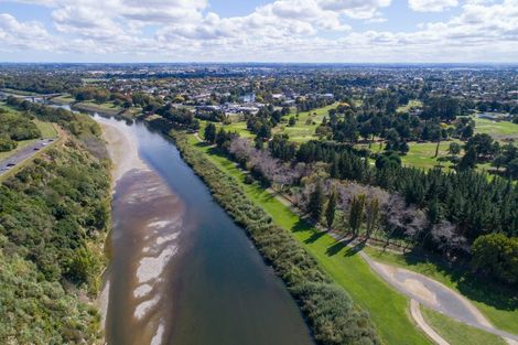Photo of property in 5 Edenmore Terrace, Fitzherbert, Palmerston North, 4410