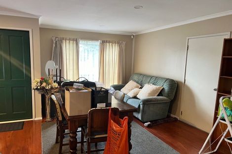 Photo of property in 16 Oakleigh Avenue, Takanini, 2112