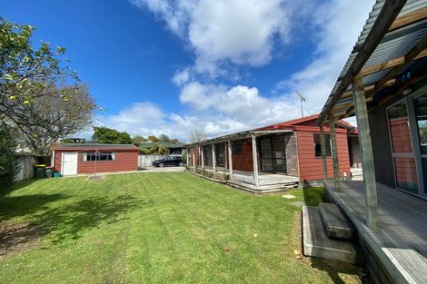 Photo of property in 5 Essendon Court, Glenview, Hamilton, 3206