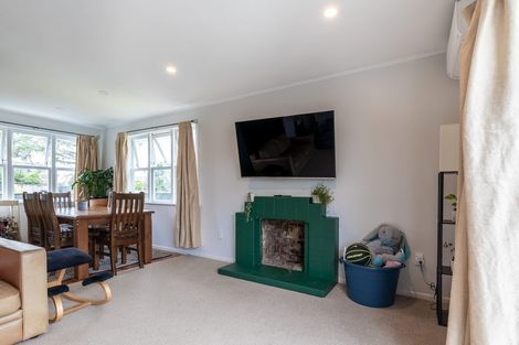 Photo of property in 61a Cobham Crescent, Kelston, Auckland, 0602