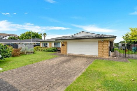 Photo of property in 7 Chica Place, Conifer Grove, Takanini, 2112