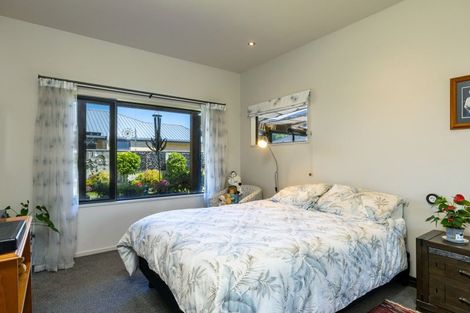 Photo of property in 17 Magnolia Drive, Springlands, Blenheim, 7201