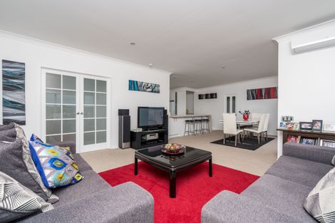 Photo of property in 15 Weka Street, Mangawhai, 0505