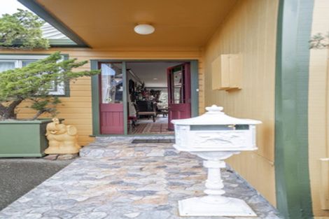 Photo of property in 24 Penryn Drive, Camborne, Porirua, 5026