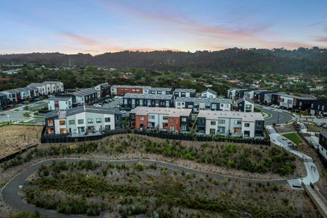 Photo of property in 8/7 Parapara Place, Albany, Auckland, 0632