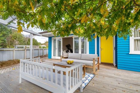 Photo of property in 4 Greenaway Place, Martinborough, 5711