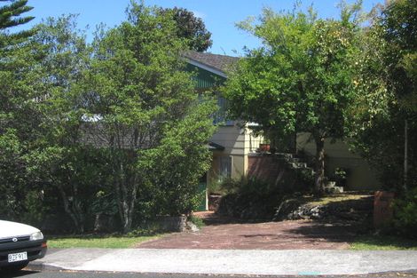 Photo of property in 17 Gladys Avenue, Glenfield, Auckland, 0629