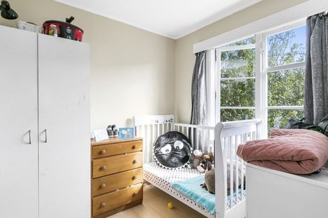 Photo of property in 61 Wellington Road, Wainuiomata, Lower Hutt, 5014