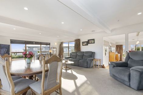 Photo of property in 15 Heeni Street, Wharewaka, Taupo, 3330