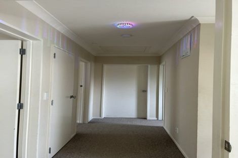 Photo of property in 8 Attlee Crescent, Bryndwr, Christchurch, 8053