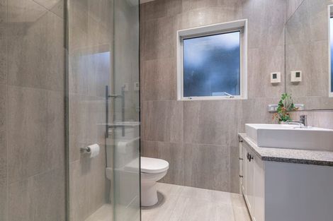 Photo of property in 188 Whangaparaoa Road, Red Beach, 0932