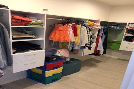 Photo of property in 2/63 Pupuke Road, Birkenhead, Auckland, 0627