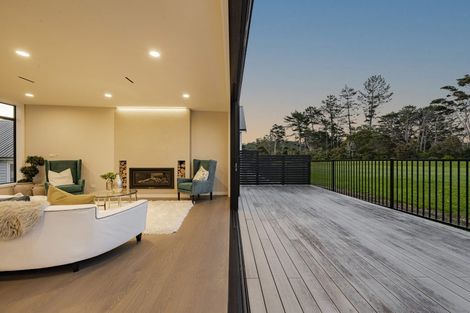 Photo of property in 14 Third Fairway Place, Albany, Auckland, 0632